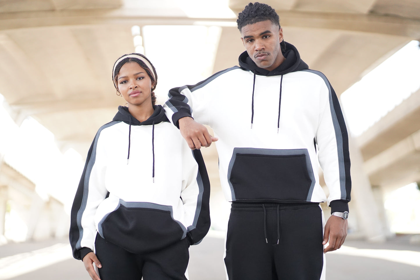 CONJUNTO COLOR BLOCK HOODIE & JOGGER VERON MUJER