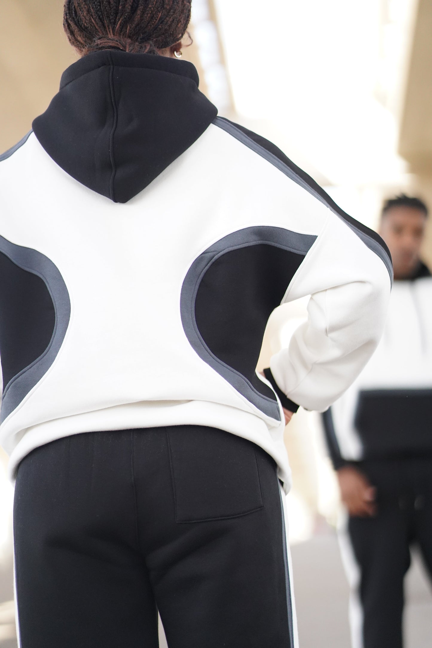 CONJUNTO COLOR BLOCK HOODIE & JOGGER VERON MUJER